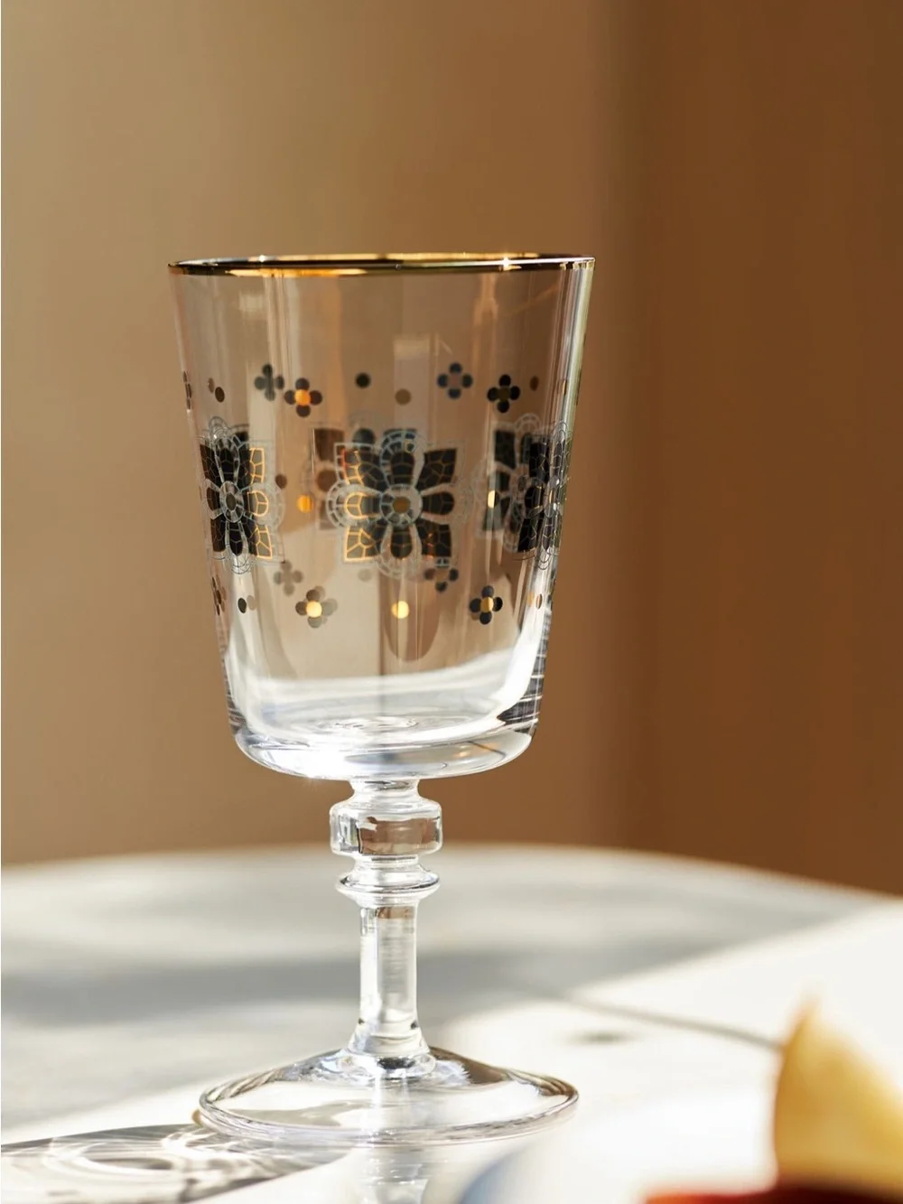 NWT Anthropologie Bristo Tile Wine Glasses in Black & White Pattern